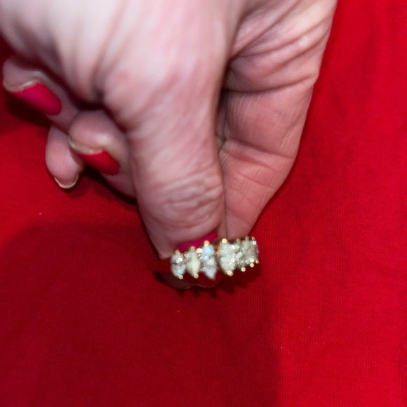 DIAMOND RING WITH PROFESSIONAL APPRAISAL - Picture 6 of 7